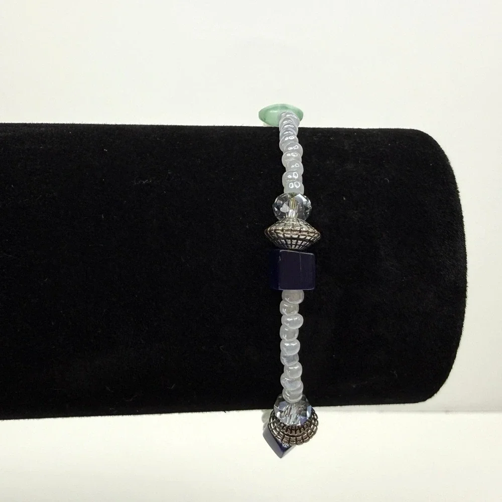 Acrylic Beaded Bracelet Stretch Band Blue Green Silver Accent Beads Jewelry